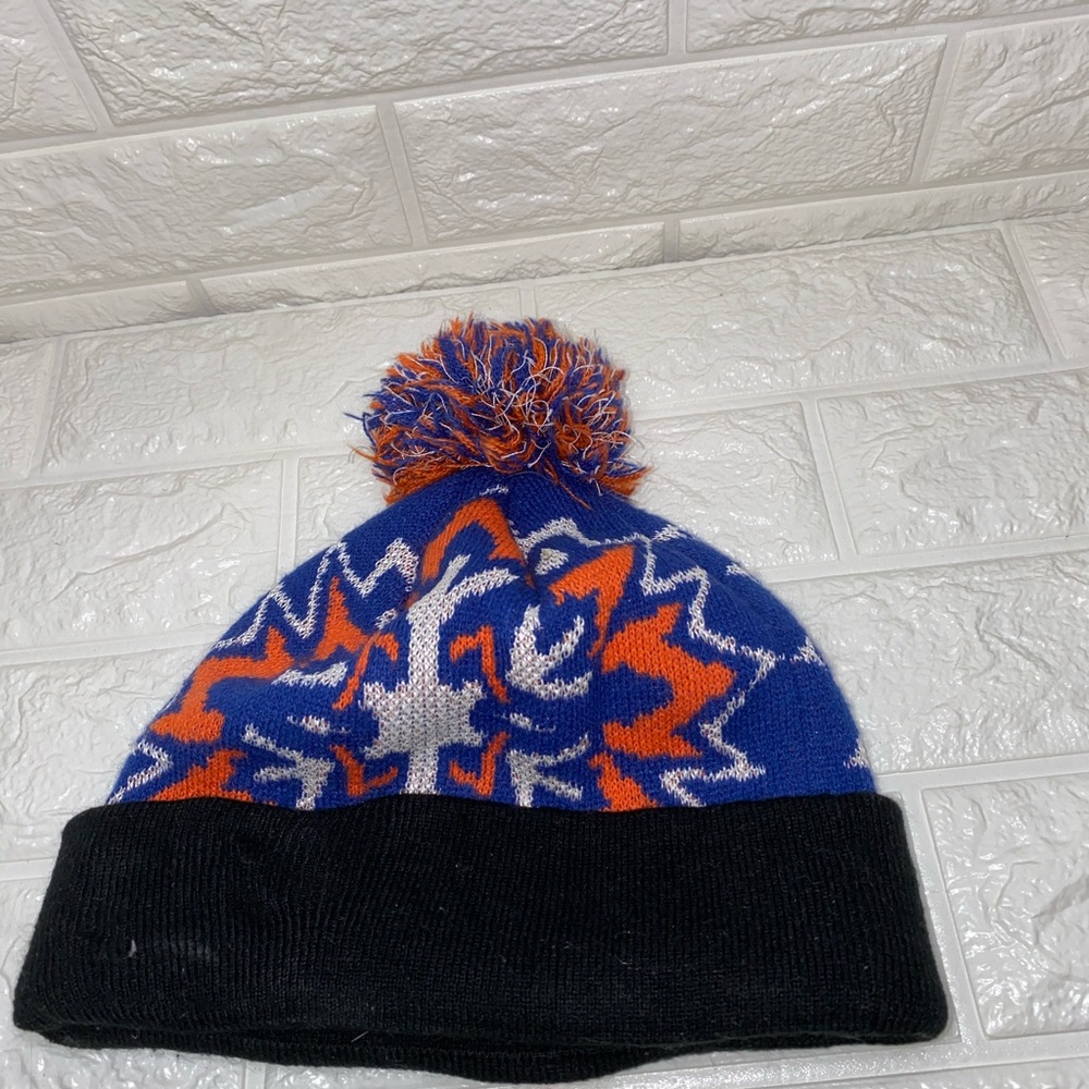 Nicks hat - Picture 2 of 3